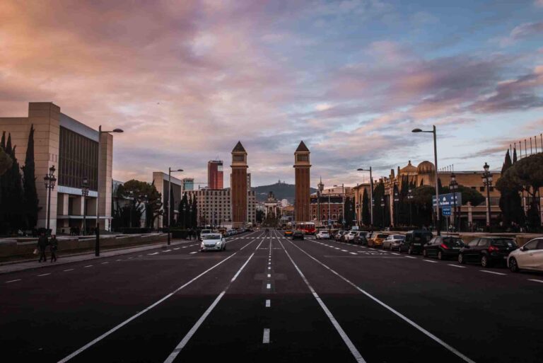 ETL Global NEXUM: El Govern de la Generalitat acuerda el cierre perimetral de Cataluña y un confinamiento municipal los fines de semana